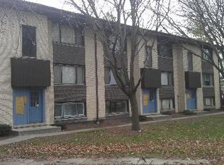 344 Grove St APT 301, Wood Dale, IL 60191