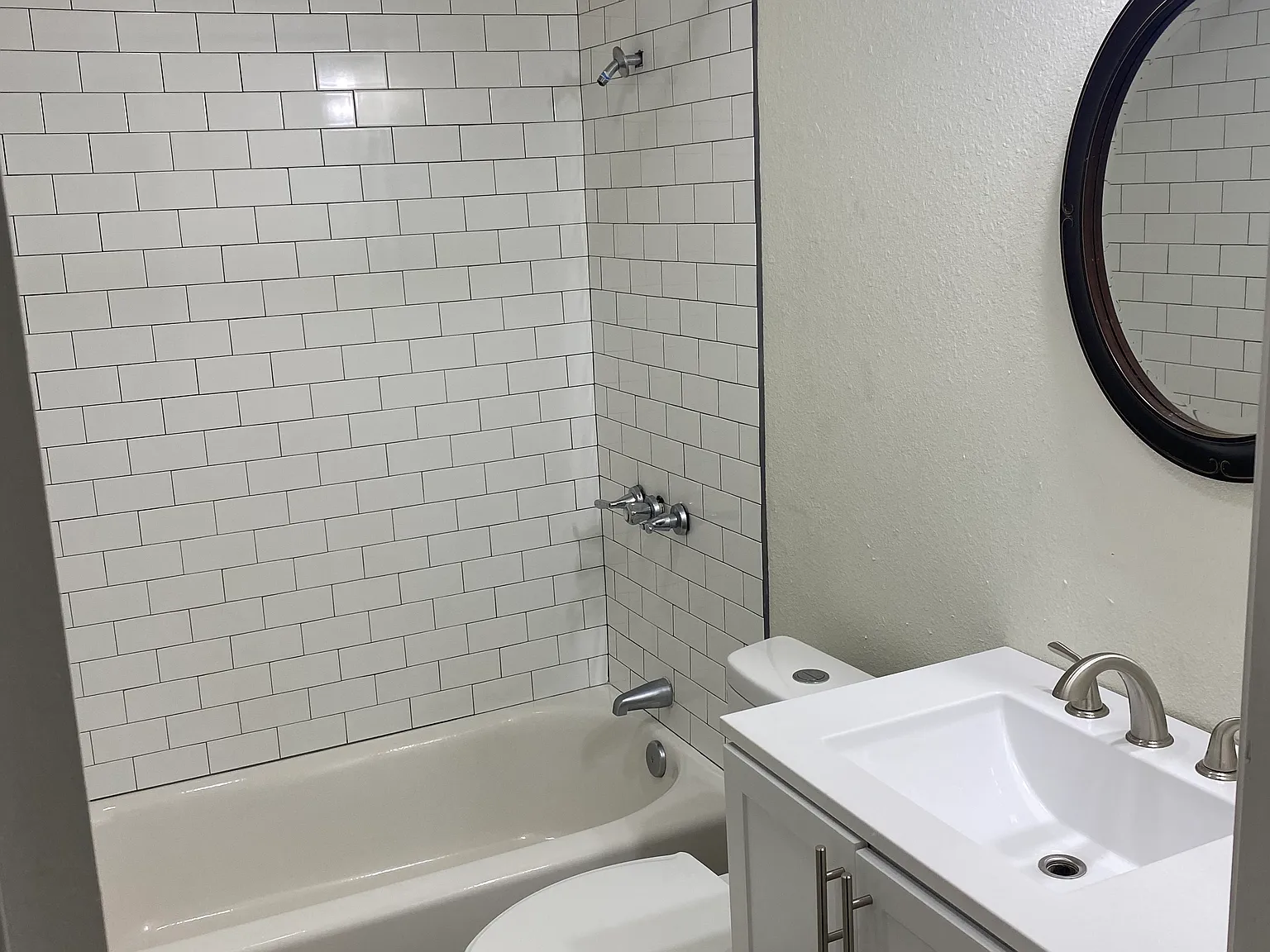 2 bed, $1,000 — Photo 4