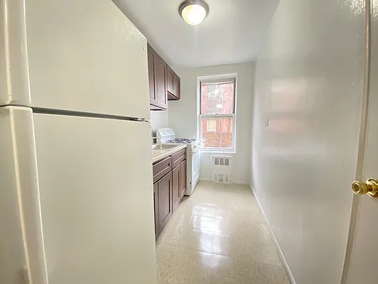 Rented by Contact Realty | media 16