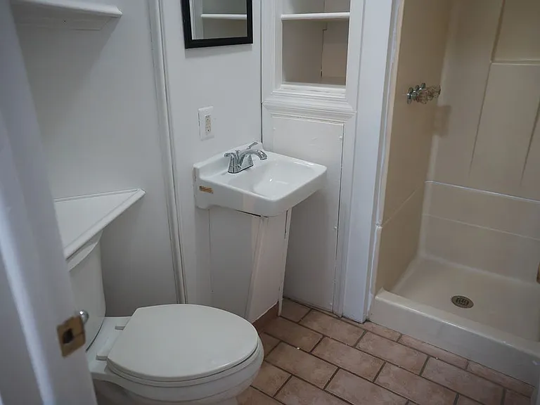 415 Wyandotte Street — Photo 6
