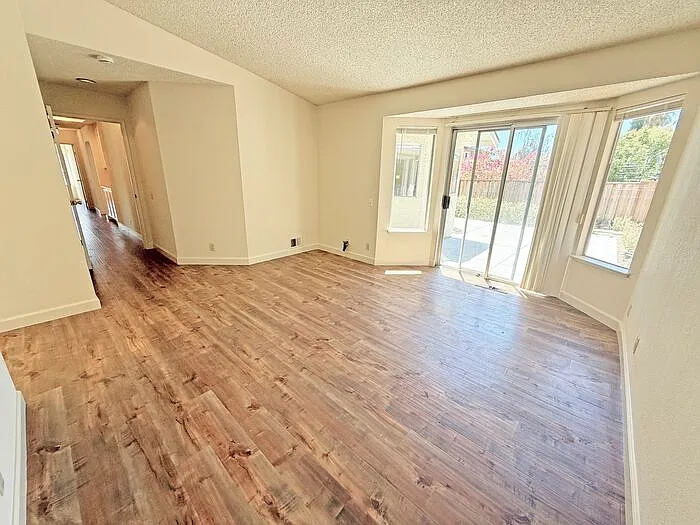 3305 Archbury Ct — Photo 14