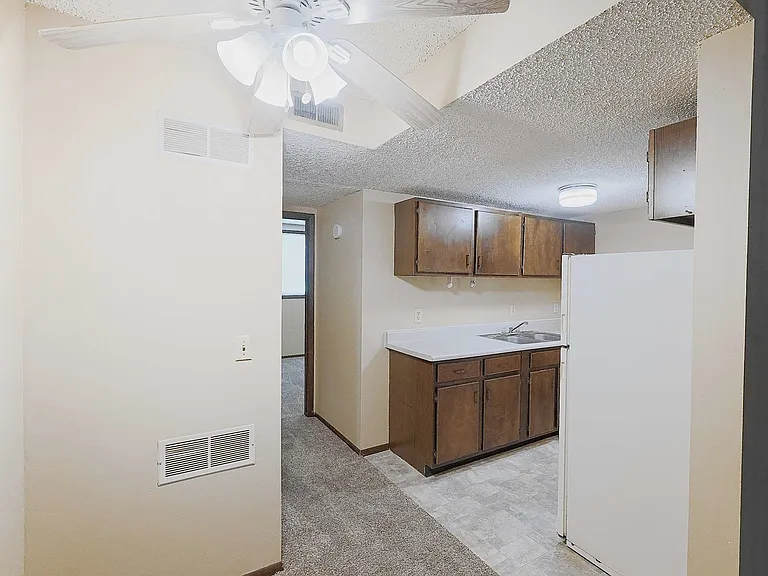 2209 D St — Photo 24