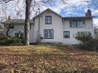 403 River Rd, Hinckley, OH 44233