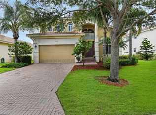 17047 Tremont St, Fort Myers, FL 33908