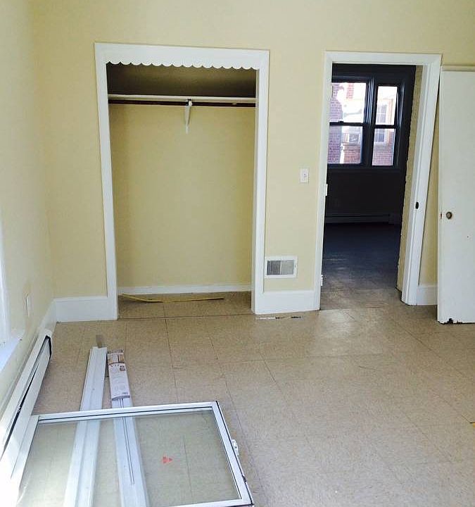 2nd image of 131 Davenport Ave #1B