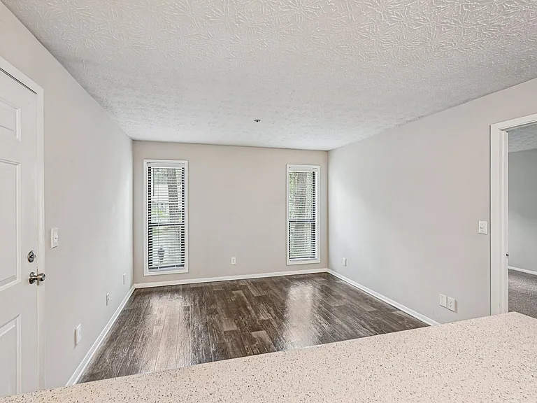 Birch Landing Apartments — Photo 60