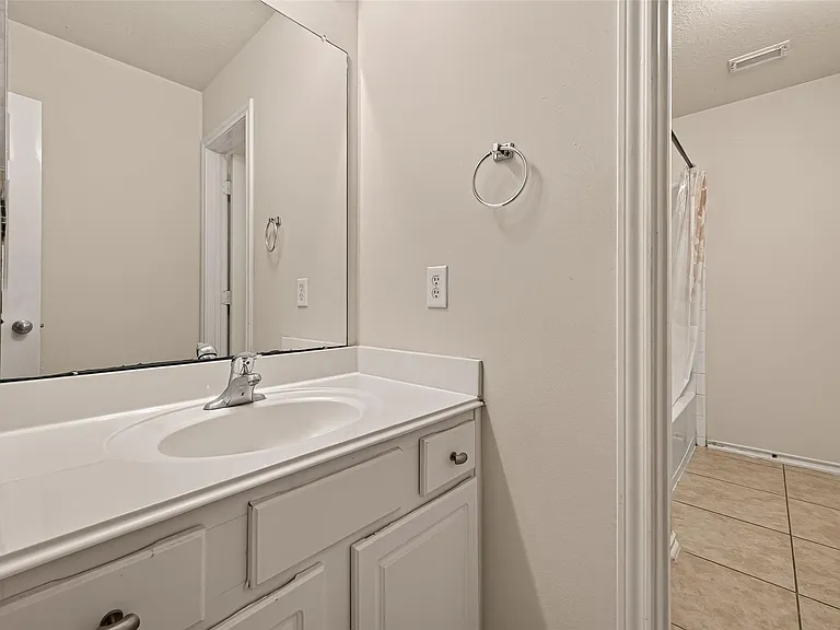 5006 Juniper Walk Ln — Photo 32