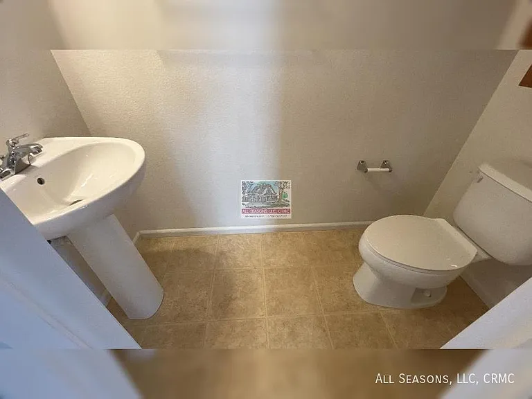 7722 Sandy Springs Point — Photo 4
