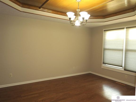 4th image of 1228 Cork Dr