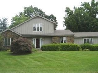 6 Briars Ln, Wilmington, DE 19807