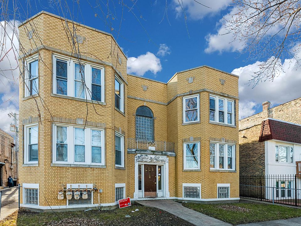 1st image of 4815 W Drummond Pl #2W
