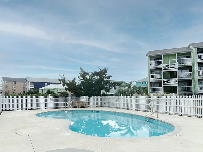 101 Sea Oats Ln #D19 — Photo 2