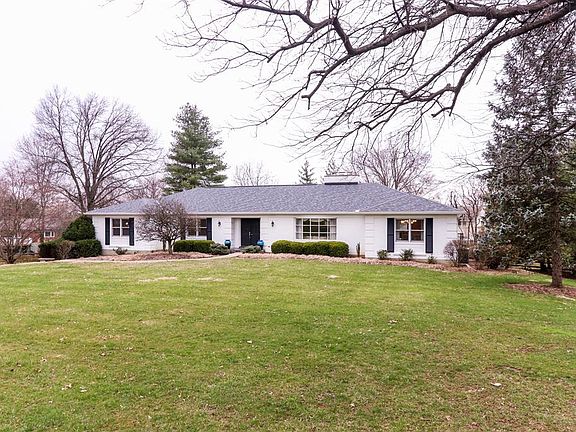 2nd image of 3120 Fairhaven Ln