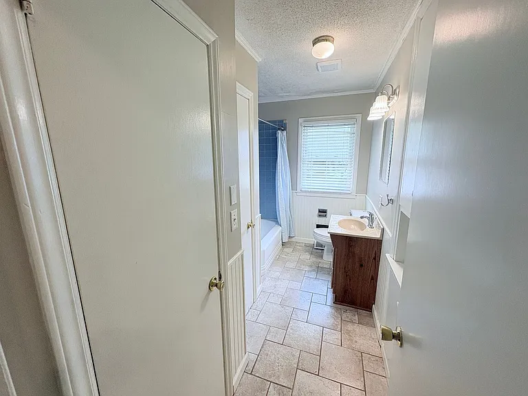 207 Holly Ave — Photo 14