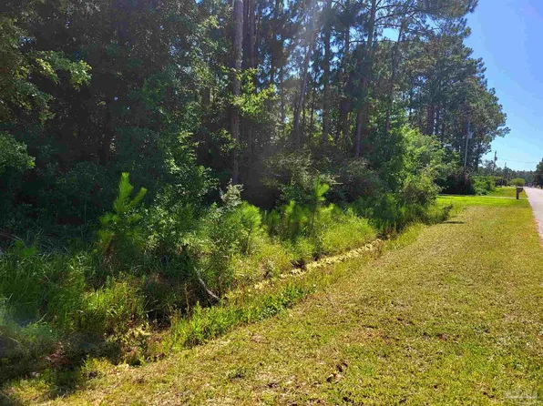 7485 Treasure St, Navarre, FL 32566