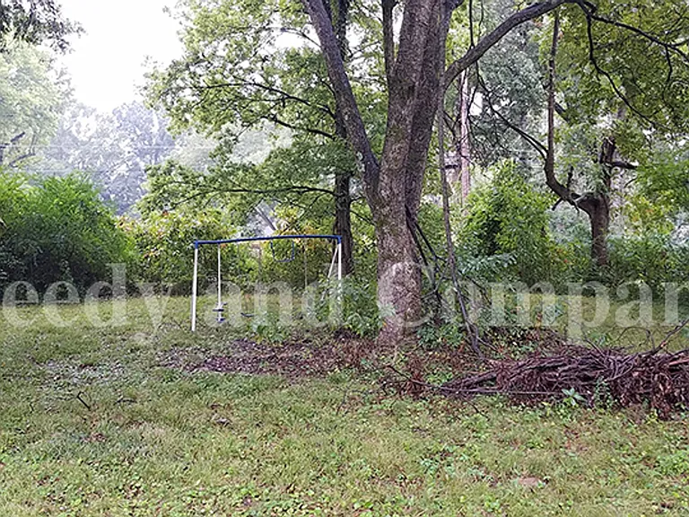 893 Linwood Rd — Photo 21