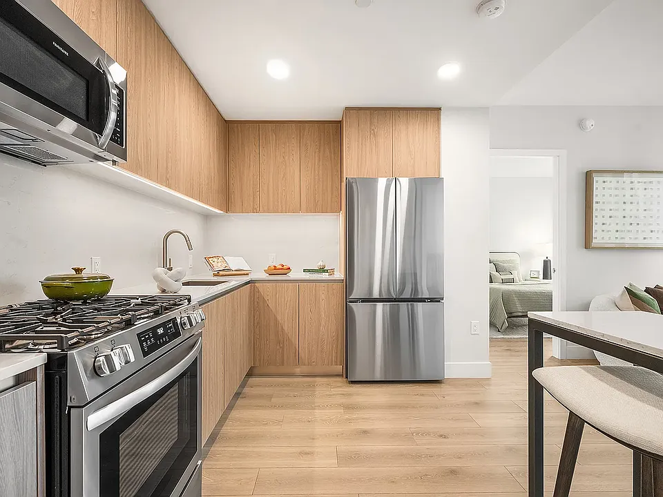 54 Crown St #Penthouse 10
