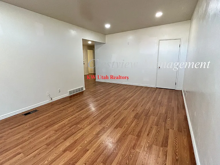 Sunset Duplex — Photo 5