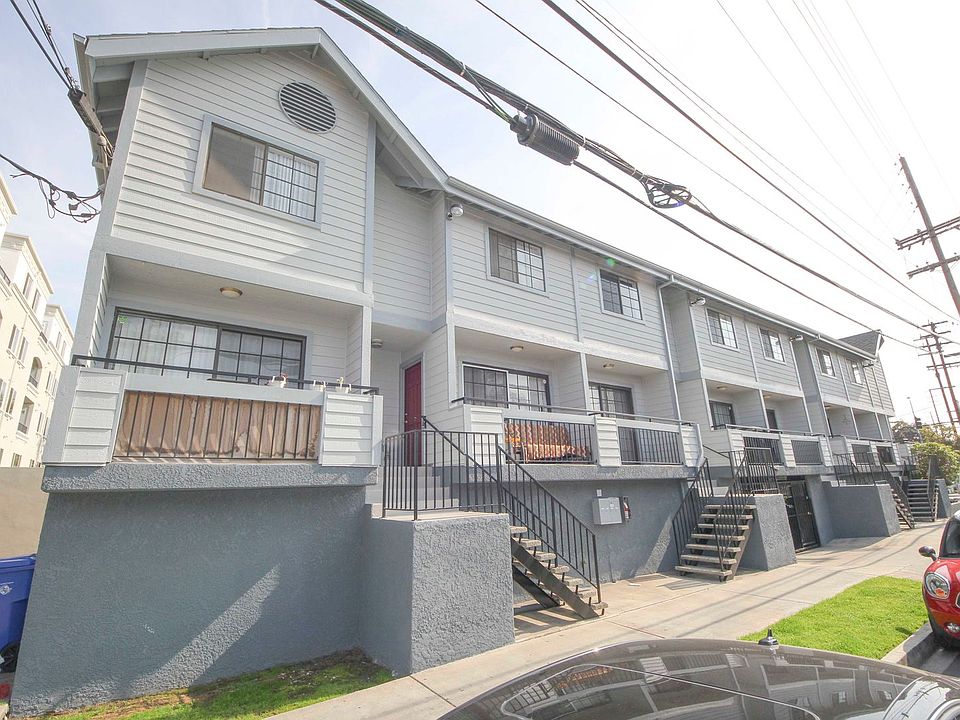 1st image of 1600 S Bundy Dr APT 3