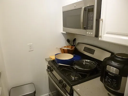 Rented by Stefan R. Capan, LREB | media 41