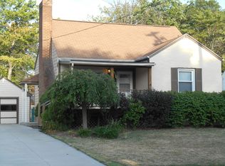 1224 Sunset Rd, Mayfield Heights, OH 44124