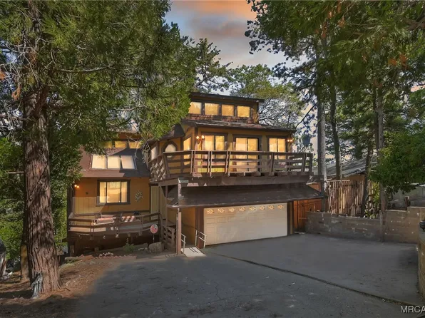 24195 San Moritz Dr, Crestline, CA 92325