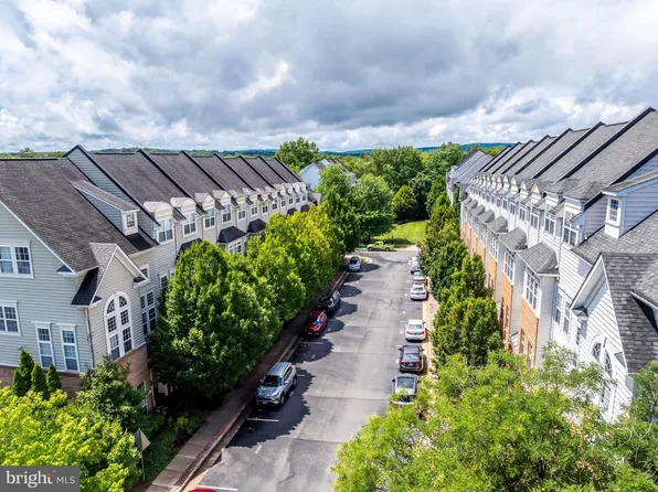 14571 Marlow St, Gainesville, VA 20155