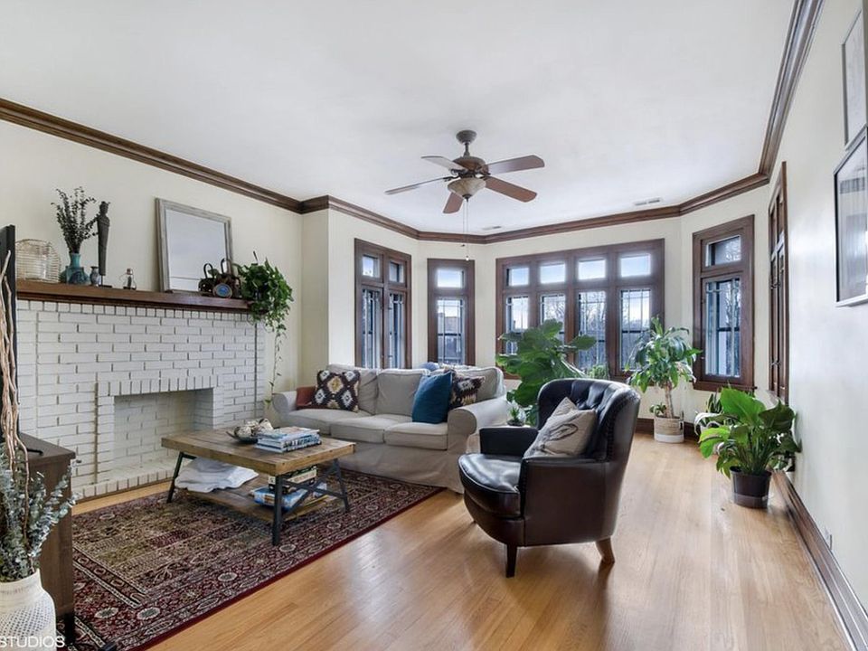 1st image of 5915 N Fairfield Ave #2