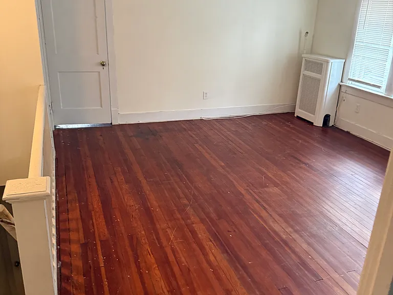 864 Stuyvesant Ave — Photo 14