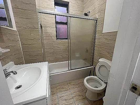 4th image of 28 Macdougal St #1L