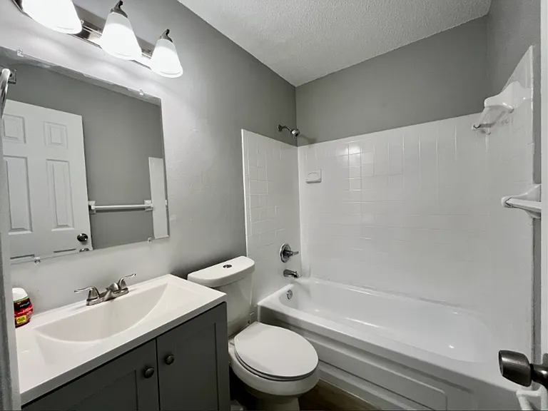 Temple Terrace Townhomes — Photo 10