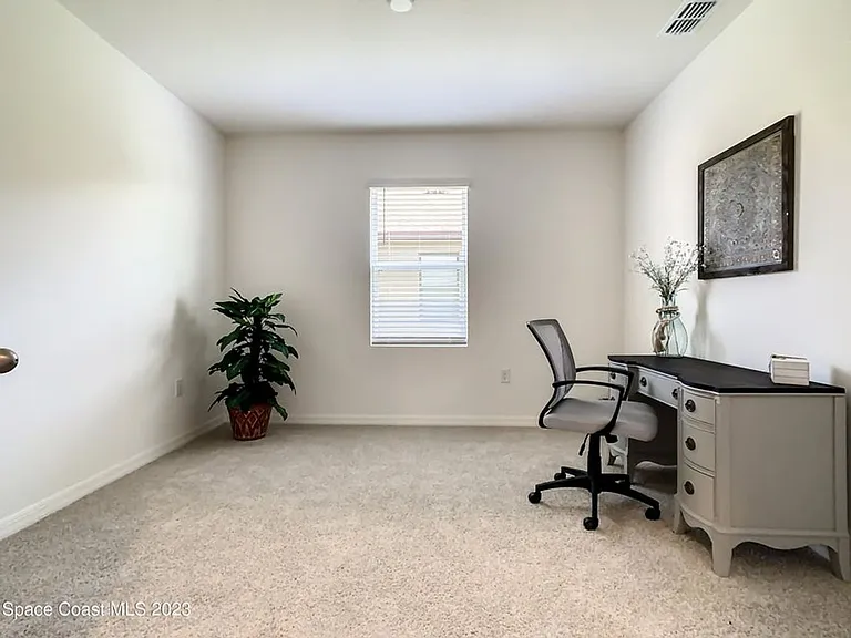 2243 Capital Dr SE — Photo 23