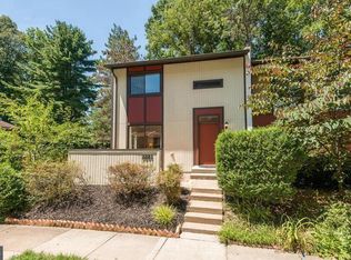 2281 Emerald Heights Ct, Reston, VA 20191