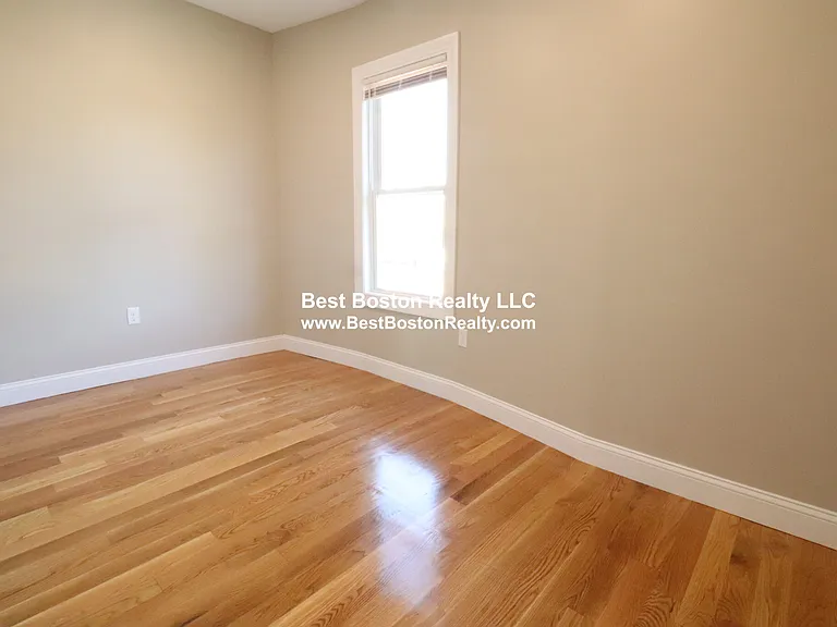 317 Main St #3 — Photo 17