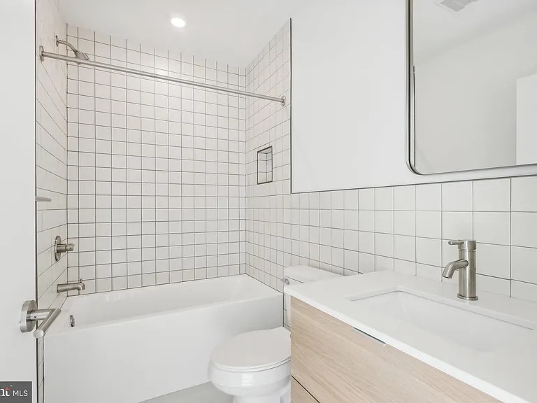 2406 Frankford Ave #21 — Photo 25