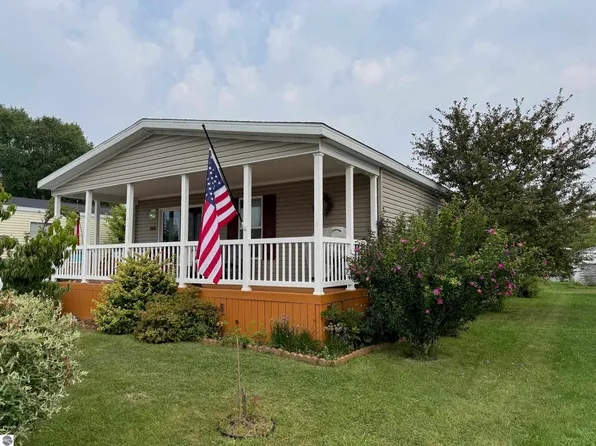 5232 E Broadway Rd, Mt Pleasant, MI 48858