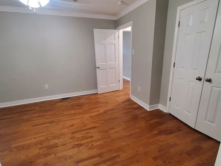702 Wildwood Ave — Photo 32