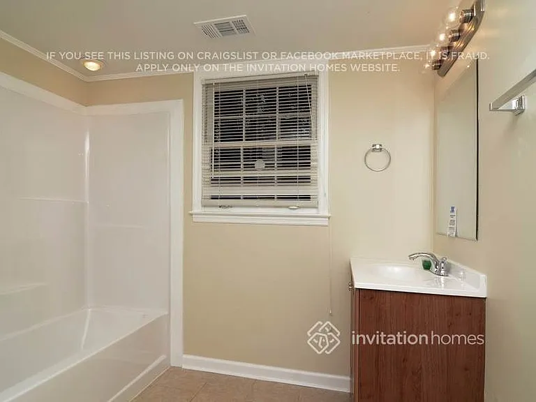 1360 Hampton Hall Dr — Photo 15