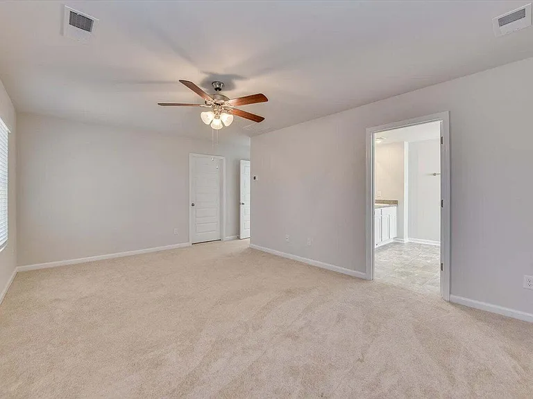 433 Whitby Ct — Photo 20