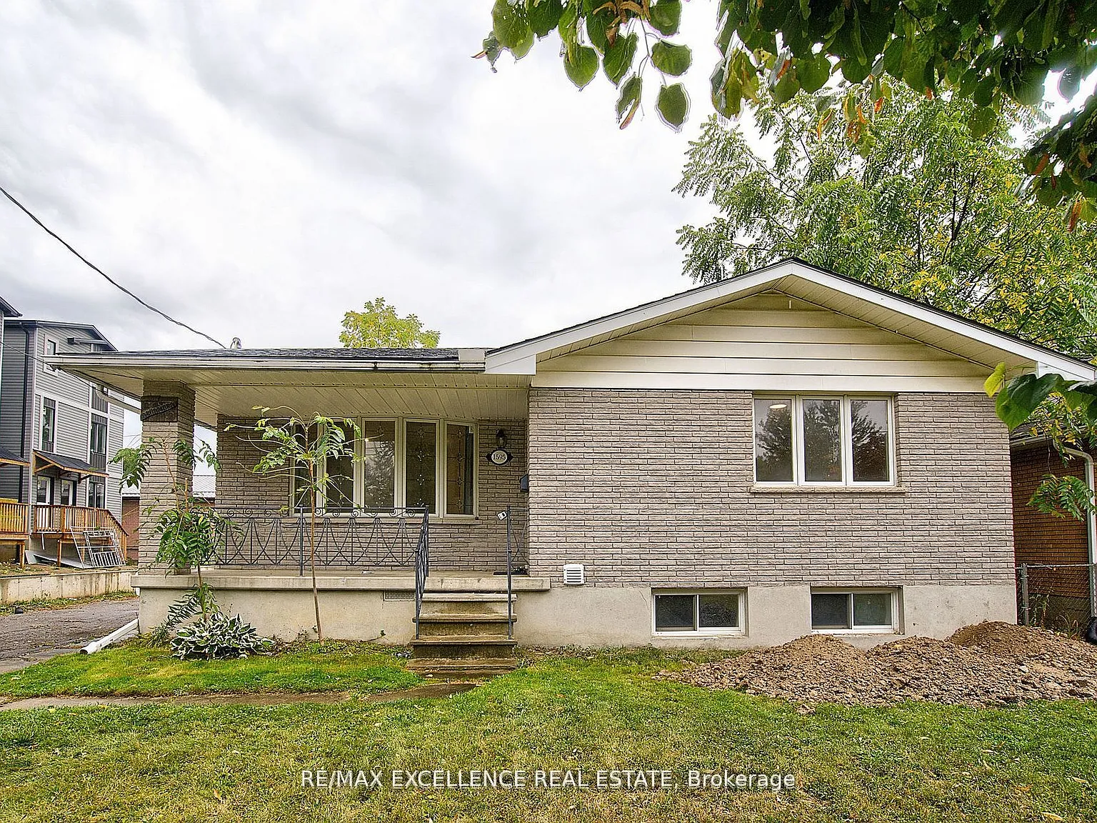 3 bed, $2,099 — Photo 1