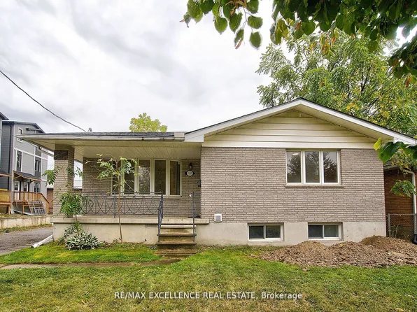 1595 Borden St, London, ON N5W 2P9