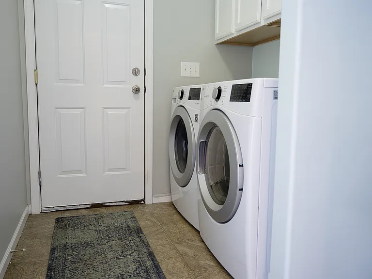 1655 Gray Hawk Ct — Photo 10