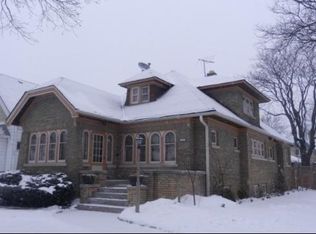 3002 N 55th St, Milwaukee, WI 53210