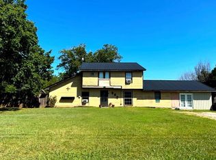 909 E Park St, Tecumseh, OK 74873