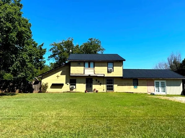 909 E Park St, Tecumseh, OK 74873
