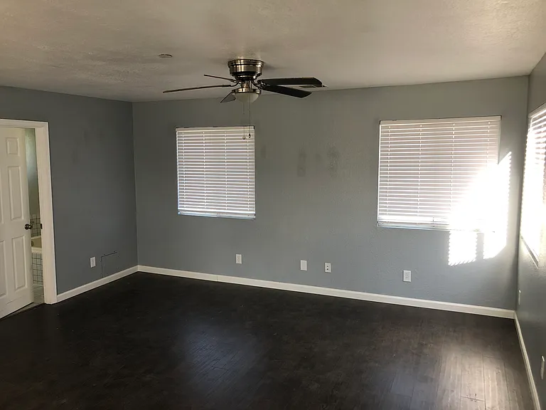 4478 Skippers Ln — Photo 8