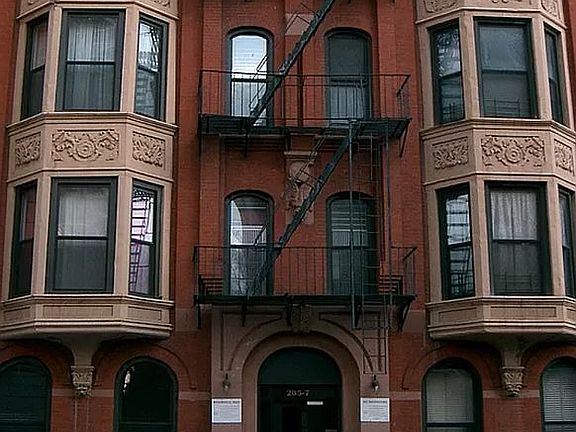 2nd image of 205 E 124th St APT 3D