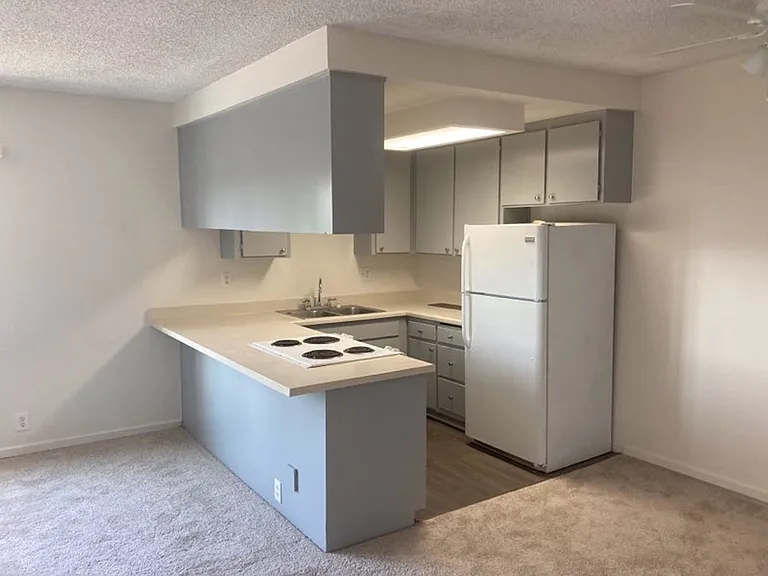 4189 Monroe Ave — Photo 19