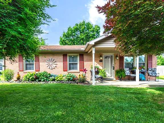 2nd image of 843 Kingsway Dr