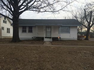 821 W Myrtle St, Independence, KS 67301